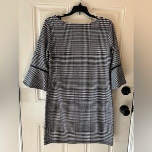 Enfocus Studios Above the Knee Dress in a Herringbone Pattern Pre Owned Size 10